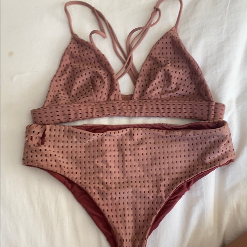 acacia mesh set in lipstick mesh